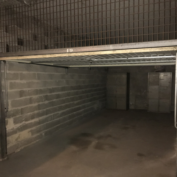 Offres de location Garage Arpajon 91290